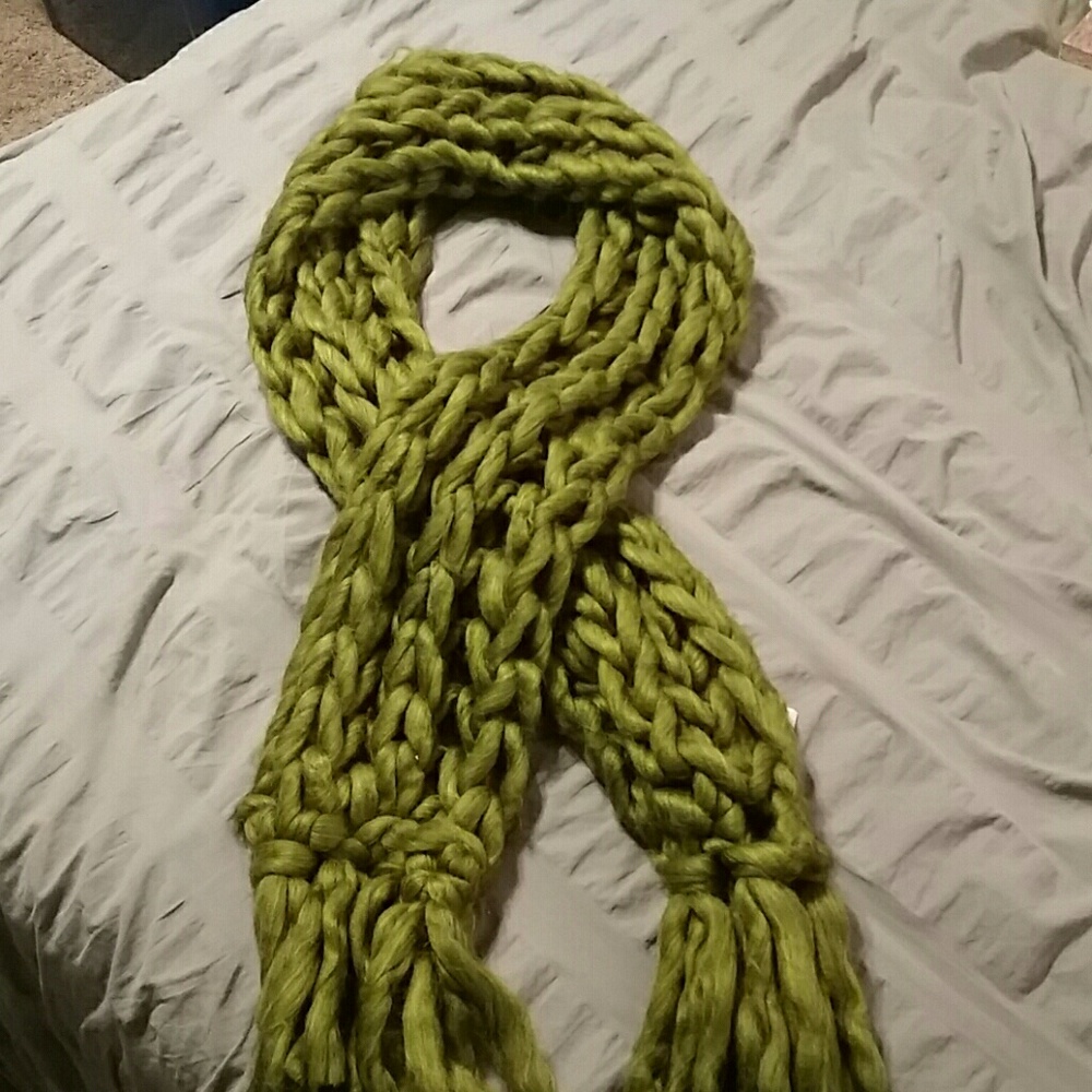 Olive green oversized knit scarf- NWOT
